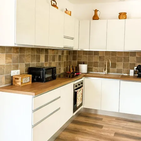 Casa Perla Dei Laghi - View, Bbq, Wifi 1gb & Aircond פורלצה