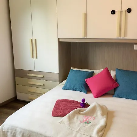 בית נופש Casa Perla Dei Laghi - View, Bbq, Wifi 1gb & Aircond *